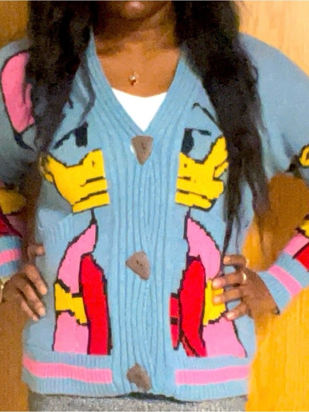 {NEW} Women's Donald Duck Knit Cardigan Sweater Large - Picture 2 of 7